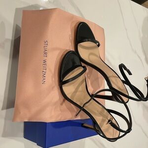 Stuart Weitzman Dancer 95 // Size 7.5 // brand new and never worn // black